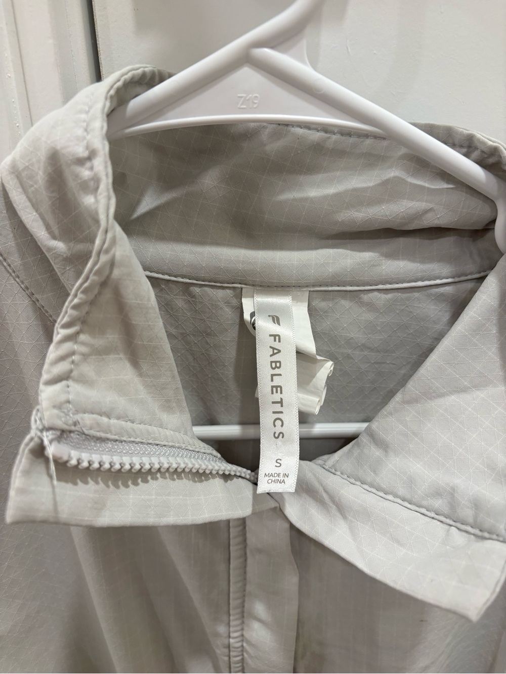 Fabletics Light Grey Romper Size Small - Picture 2 of 6